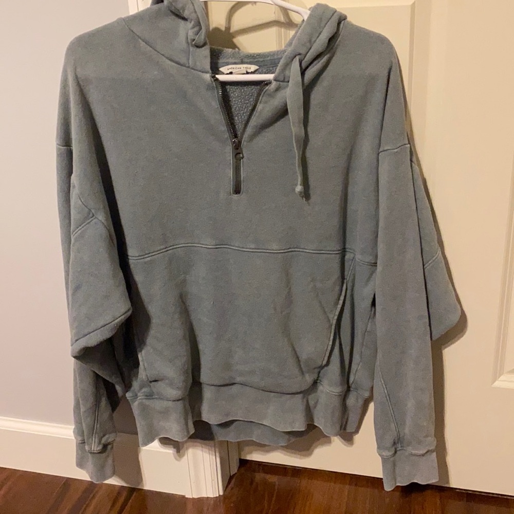 american eagle sweatshirt